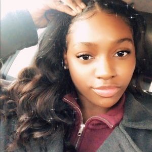 Meet your Posher, Roxy